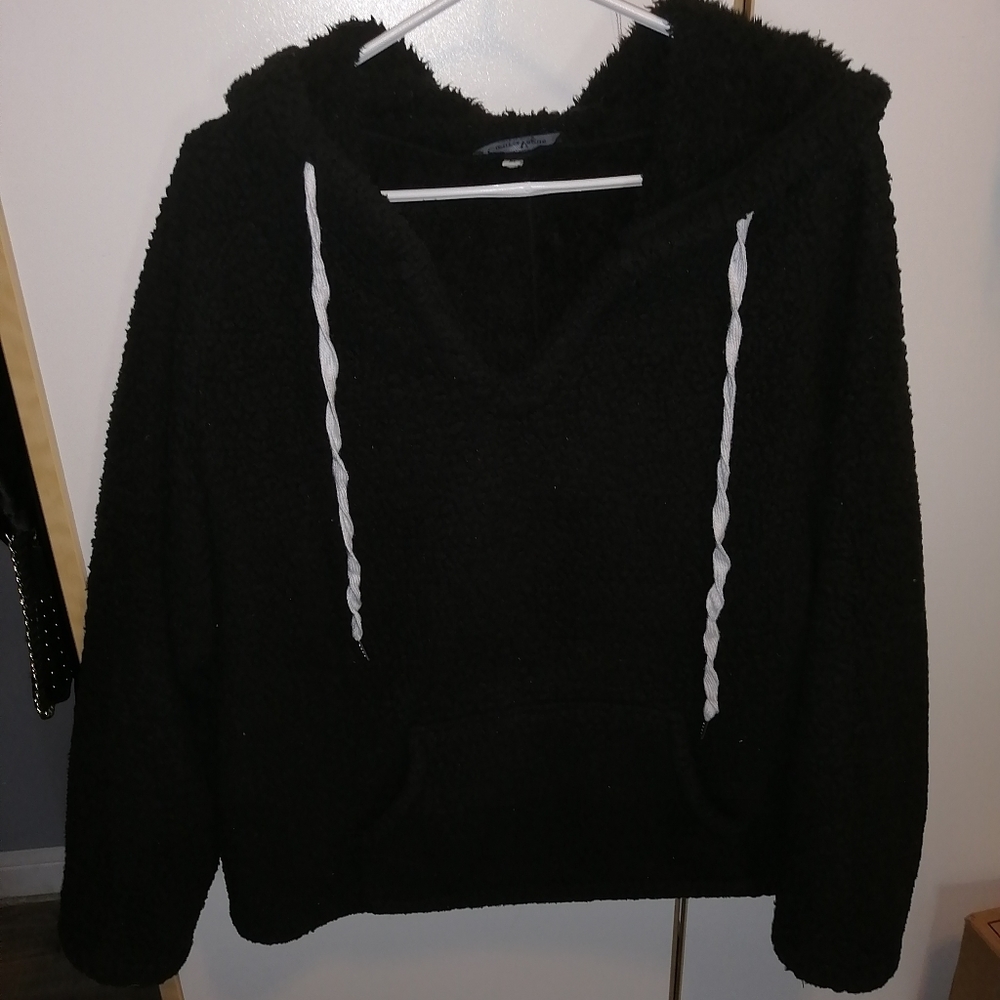 Fuzzy Sherpa hoodie - black